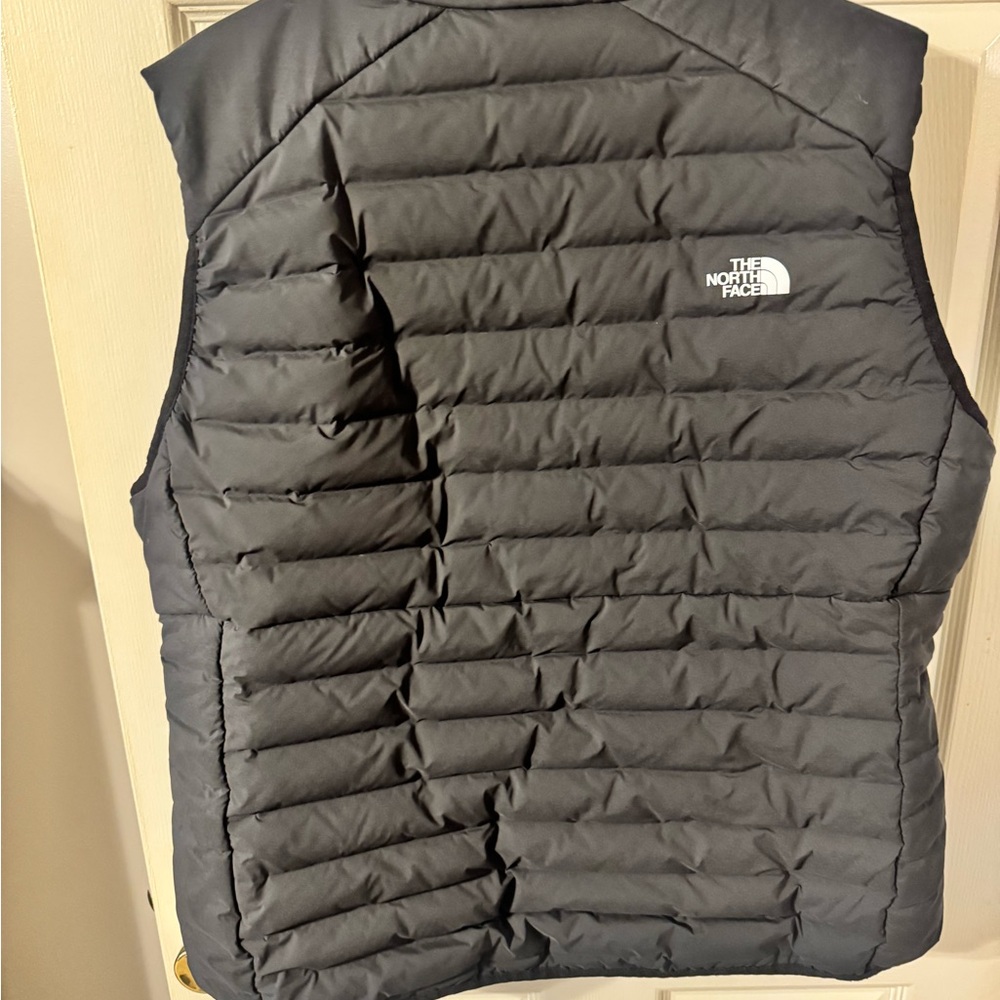 THE NORTH FACE Women's Belleview Stretch Down Vest - Picture 3 of 5